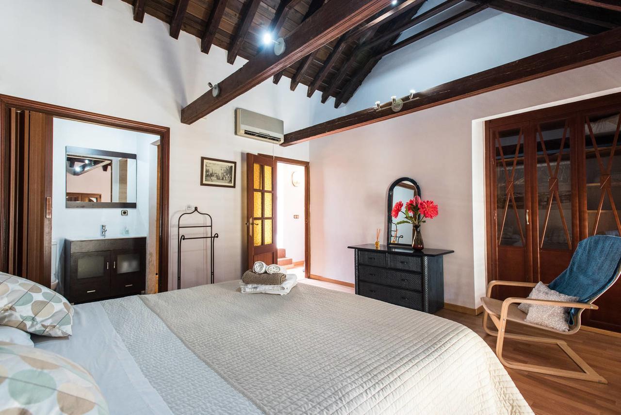 The Bell Ringer House Appartement Sevilla Buitenkant foto